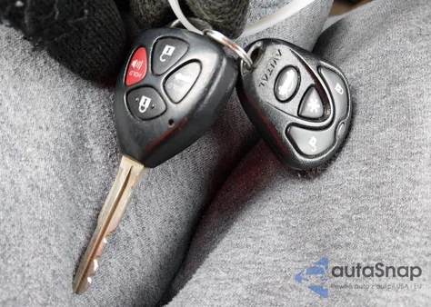 2011 Toyota Corolla S from USA, damaged, VIN 2T1BU4EE6BC748401